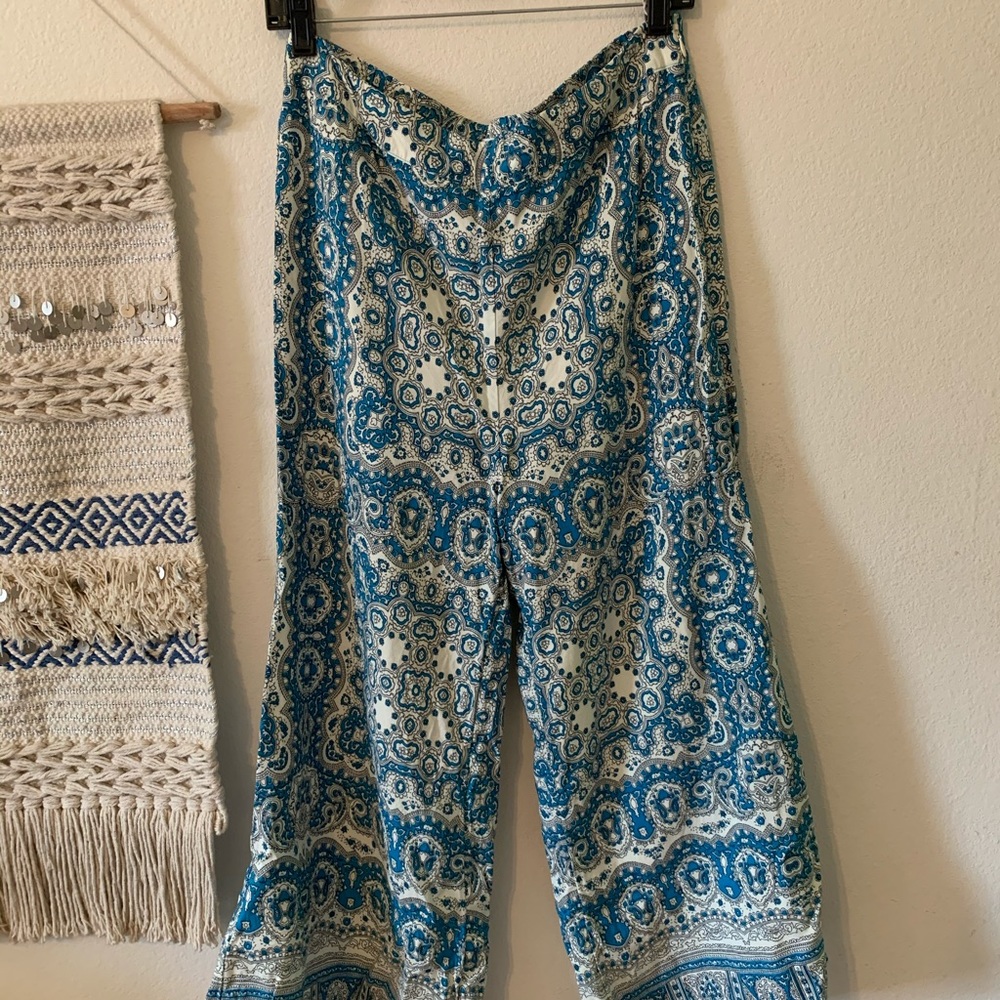 Wide legs pants by Feather Bone